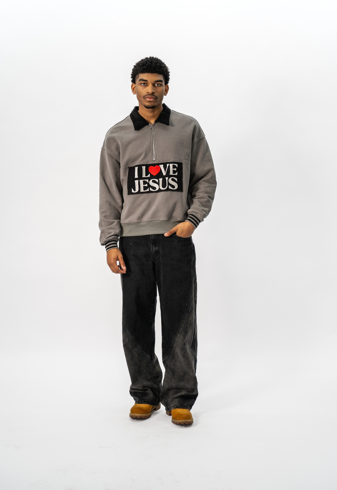 "I LOVE JESUS" HALF-ZIP PULLOVER (GREY)