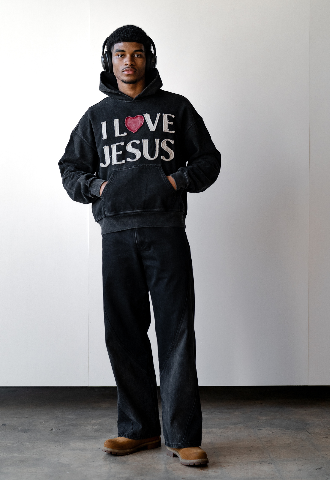 "I LOVE JESUS" HOODIE