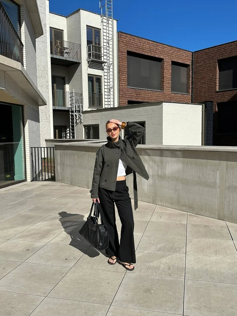 Trendy Wide-Collar Cropped Coat – Effortless Chic