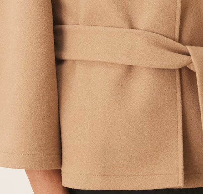Trendy Camel Belted Cape Jacket 🖤 Effortless Chic