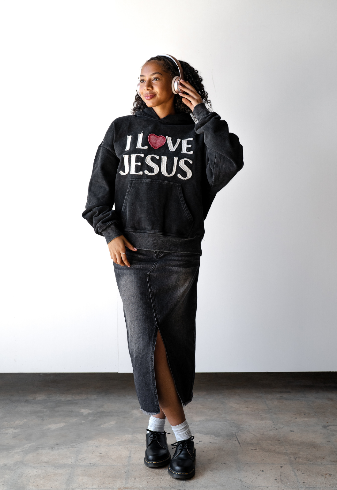 "I LOVE JESUS" HOODIE