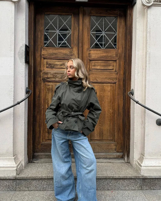 Trendy Wide-Collar Cropped Coat – Effortless Chic